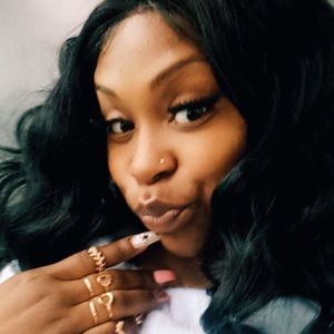 Meet your Posher, Trachelle